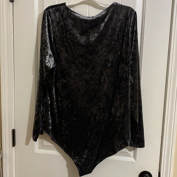 Women's Plus Size Velvet Long Sleeve Body Suit - Ava & Viv™ - Gray Size 2X - Picture 4 of 6